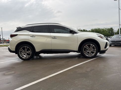 Used 2023 Nissan Murano SV w/ SV Midnight Edition Package FWD image 7