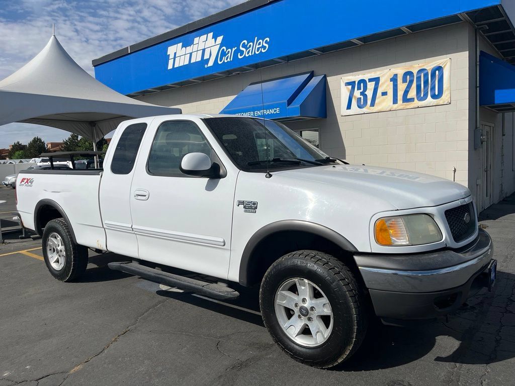 Used 2002 Ford F150 XLT AWD/4WD image 1