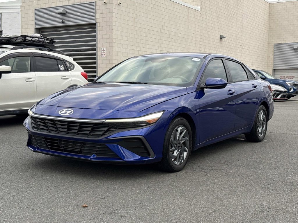 Used 2024 Hyundai Elantra SEL FWD image 6