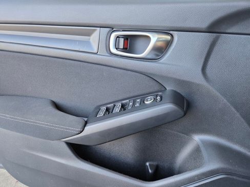 Certified 2025 Honda Civic Sport image 22