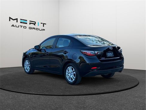 Used 2016 Scion iA image 7