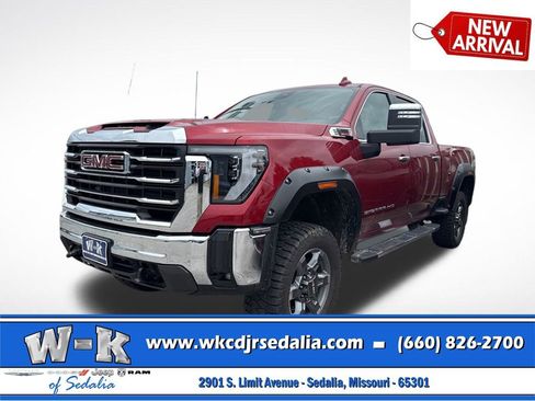 Used 2025 GMC Sierra 2500 SLT AWD/4WD image 10