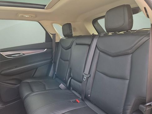 Used 2018 Cadillac XT5 Luxury w/ Driver Awareness Package image 11