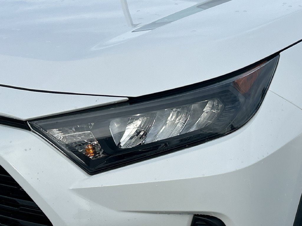 Used 2021 Toyota RAV4 LE FWD image 25