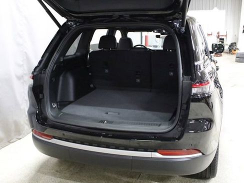 New 2026 Jeep Grand Cherokee Limited image 28