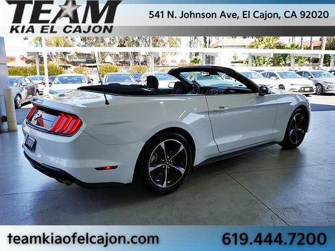 Used 2022 Ford Mustang Convertible image 9