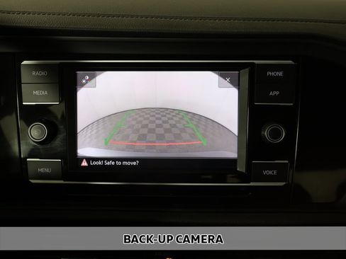 Used 2023 Volkswagen Jetta S image 4