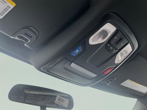 Used 2024 RAM 2500 Tradesman w/ Chrome Appearance Group image 18