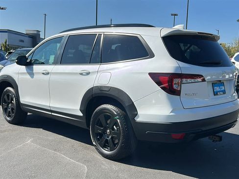 Used 2022 Honda Pilot TrailSport image 7