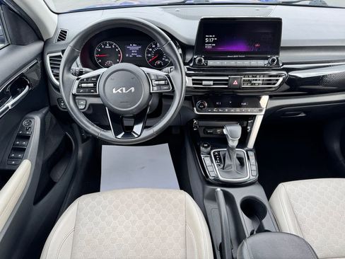 Used 2023 Kia Seltos EX AWD/4WD image 19