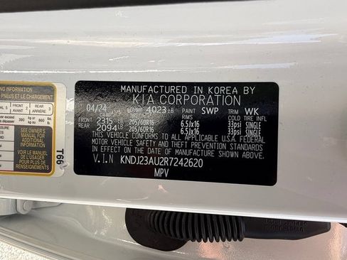 Used 2024 Kia Soul LX w/ LX Technology Package FWD image 25