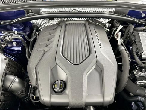 Used 2026 Porsche Macan Turbo AWD/4WD image 37