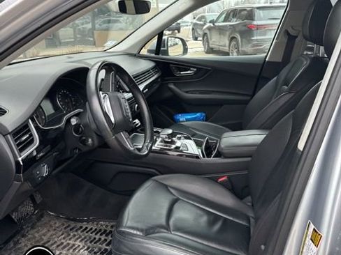 Used 2017 Audi Q7 3.0T Premium Plus image 9