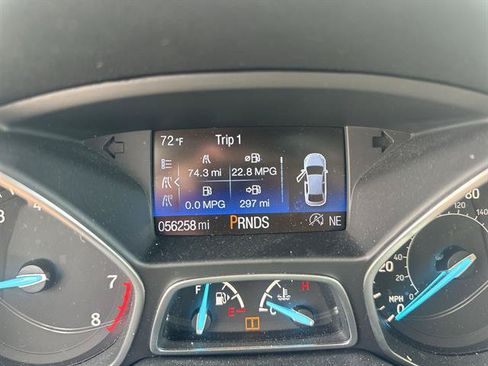 Used 2018 Ford Escape Titanium w/ Ford Safe & Smart Package AWD/4WD image 10