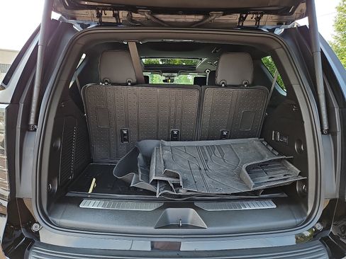 Used 2026 Chevrolet Tahoe High Country AWD/4WD image 30