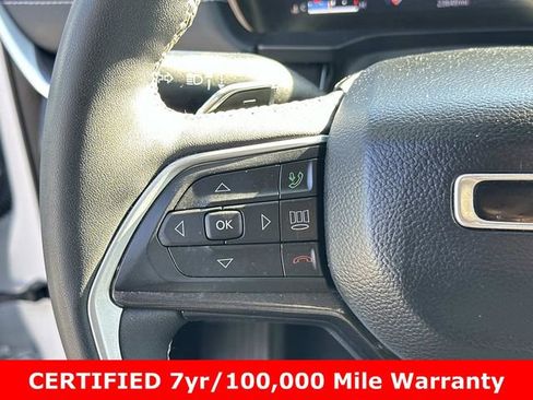 Used 2023 Jeep Grand Cherokee Laredo w/ Luxury Tech Group I AWD/4WD image 28