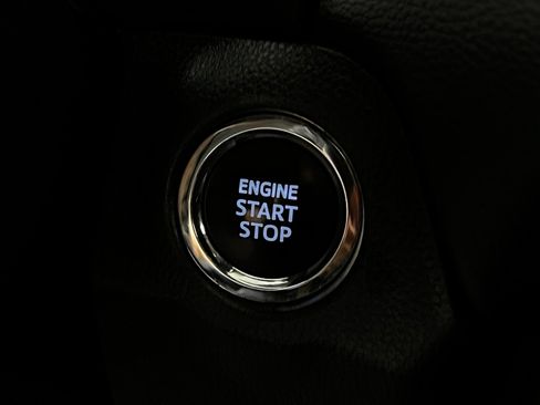 Used 2024 Toyota RAV4 XLE FWD image 20