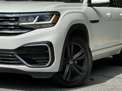 Used 2022 Volkswagen Atlas SEL R-Line image 2