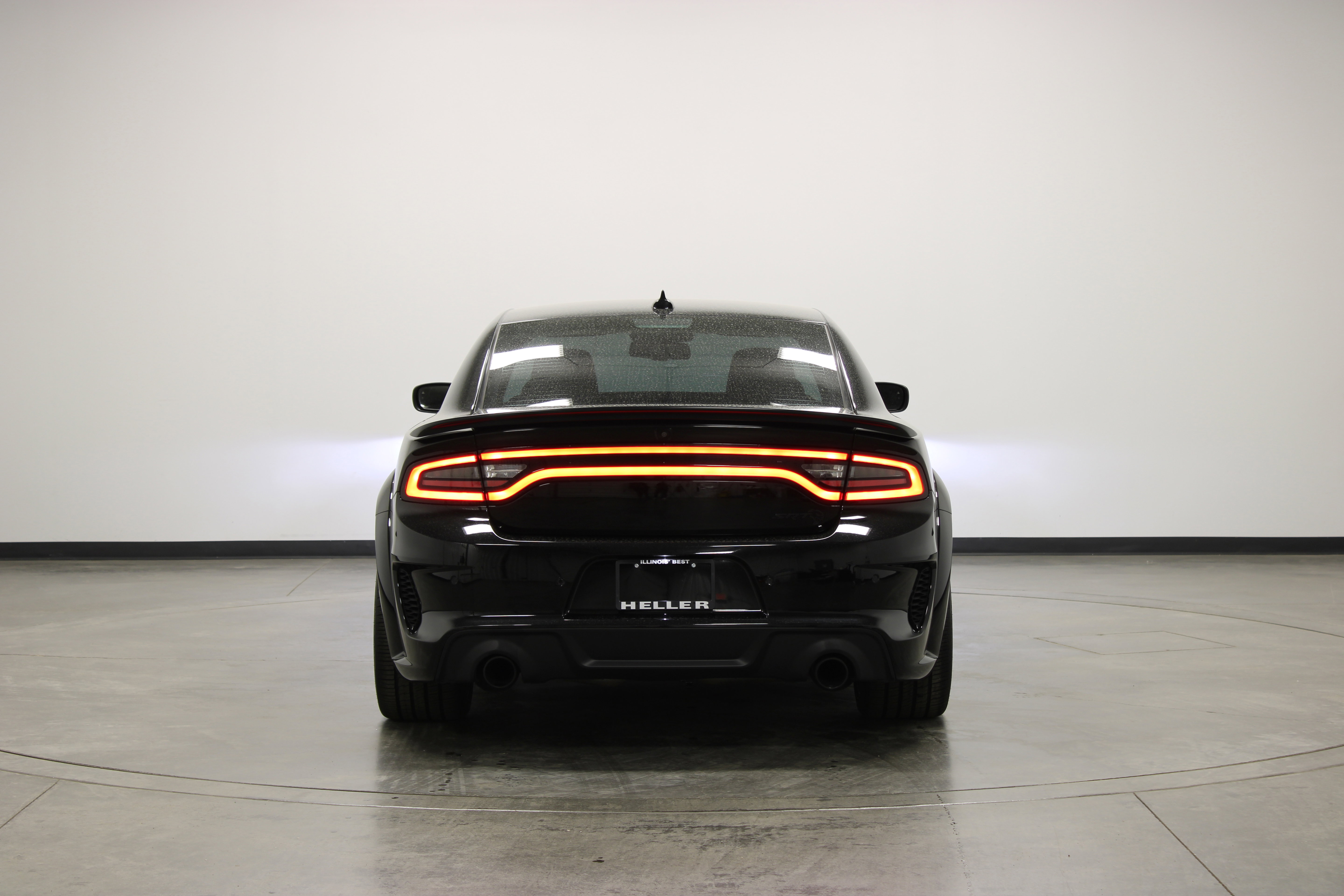 Used 2023 Dodge Charger SRT Hellcat w/ Harman/Kardon Audio Group RWD image 7