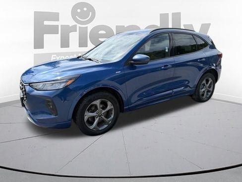 Used 2023 Ford Escape ST-Line Select AWD/4WD image 2