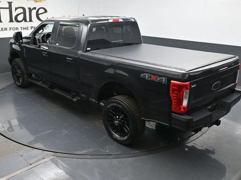 Used 2019 Ford F250 Lariat image 39