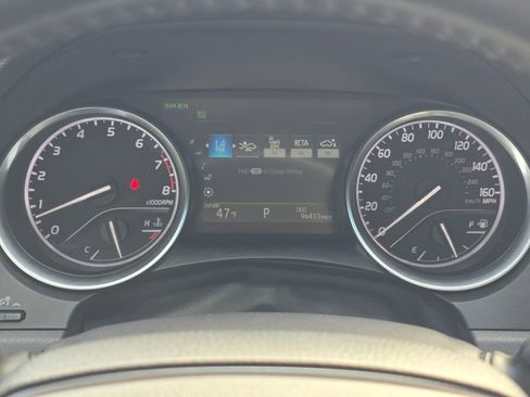 Used 2018 Toyota Camry XLE w/ Audio Package image 25