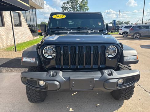 Used 2023 Jeep Wrangler Willys image 6