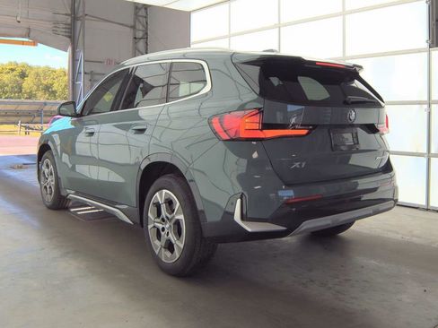 Used 2025 BMW X1 xDrive28i w/ Premium Package AWD/4WD image 2