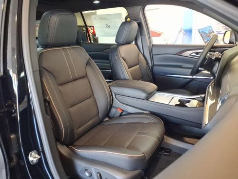 New 2026 Chevrolet Traverse High Country FWD image 13