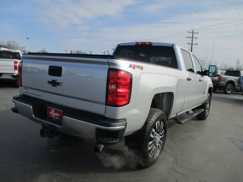 Used 2019 Chevrolet Silverado 2500 W/T w/ WT Convenience Package image 4