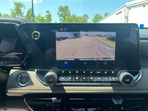 New 2025 Chevrolet Colorado ZR2 image 17