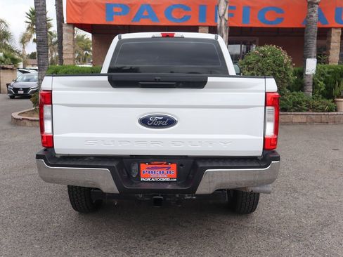 Used 2019 Ford F250 XL w/ STX Appearance Package image 7
