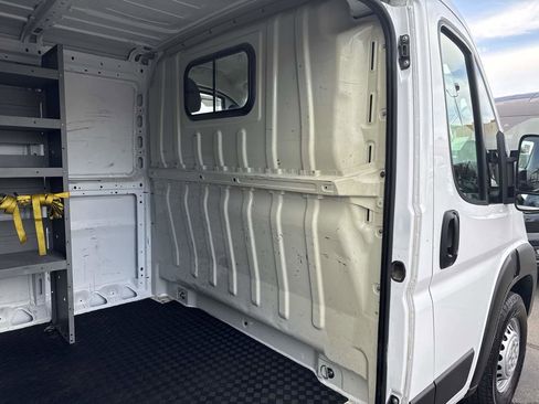 Used 2024 RAM ProMaster 2500 FWD image 11