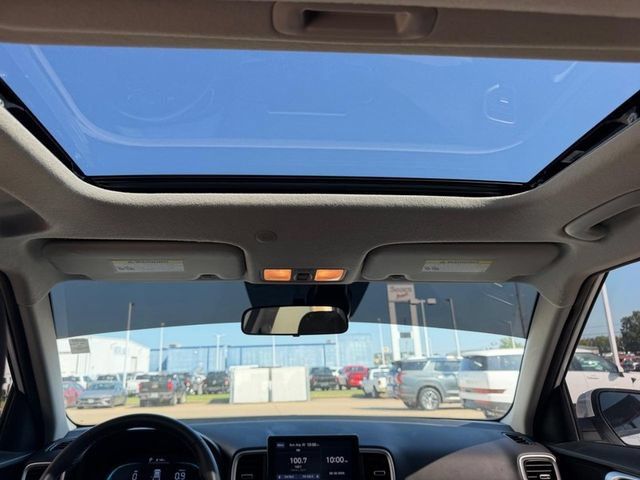 Used 2024 Hyundai Venue SEL FWD image 8