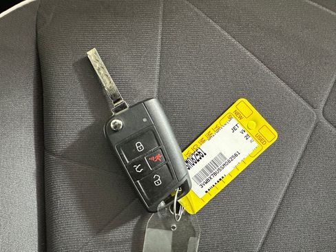 Used 2025 Volkswagen Jetta Sport image 29