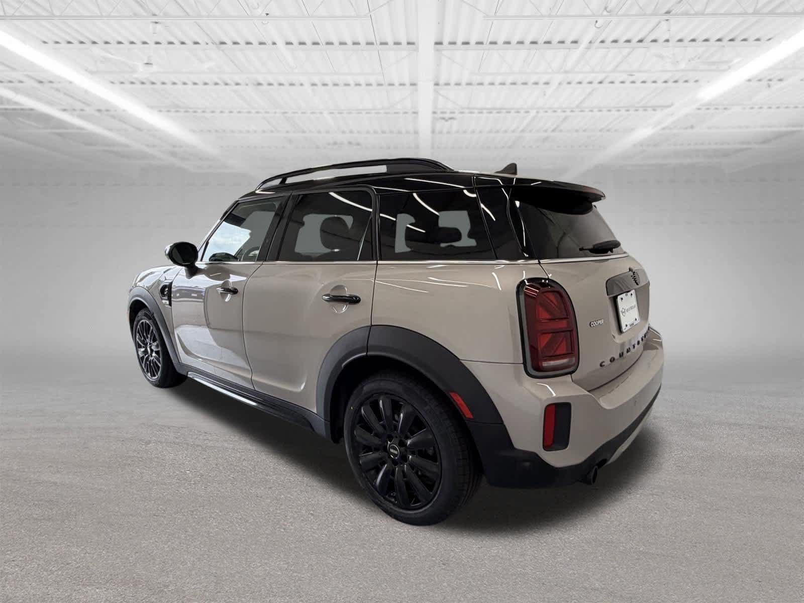Used 2023 MINI Cooper Countryman S FWD image 3