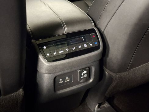 Used 2025 INFINITI QX60 Sensory w/ Vision Package AWD/4WD image 43