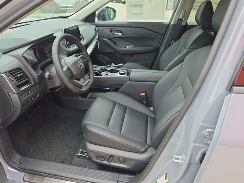 New 2026 Nissan Rogue Dark Armor AWD/4WD image 4