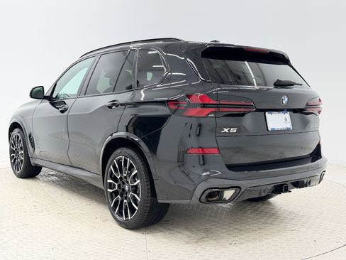 Certified 2024 BMW X5 xDrive40i w/ M Sport Package image 3