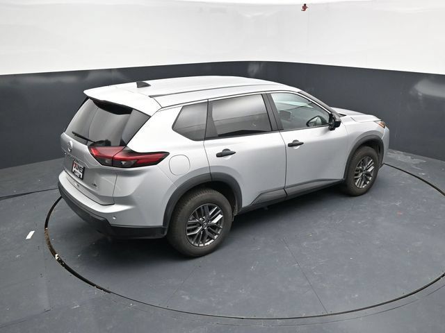 Used 2024 Nissan Rogue S AWD/4WD image 46