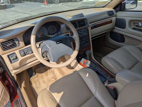 Used 2000 Volvo C70 LT FWD image 13