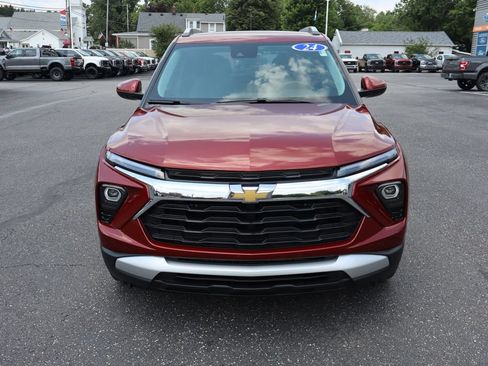 Used 2024 Chevrolet TrailBlazer LT w/ LT Cold Weather Package FWD image 11