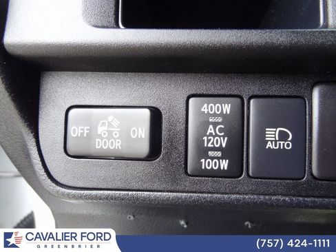 Used 2018 Toyota Tacoma TRD Off-Road image 19