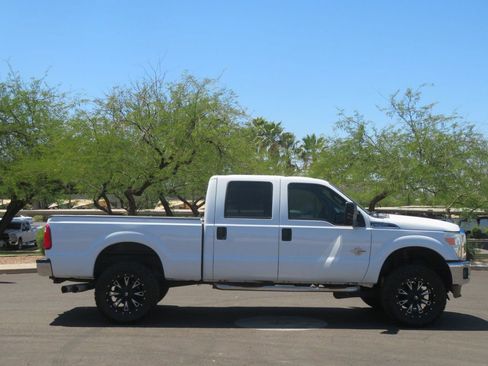 Used 2011 Ford F250 XLT w/ XLT Interior Pkg AWD/4WD image 3