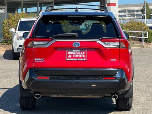 Certified 2021 Toyota RAV4 XSE w/ Weather Package AWD/4WD image 8