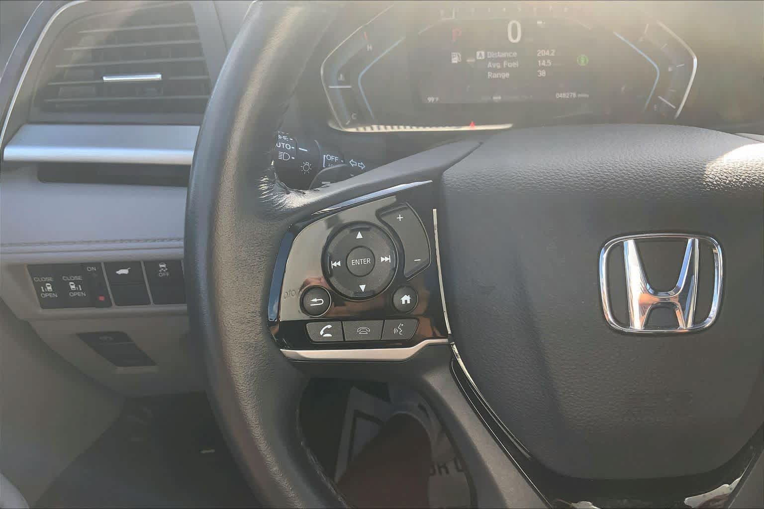 Used 2023 Honda Odyssey Touring image 24