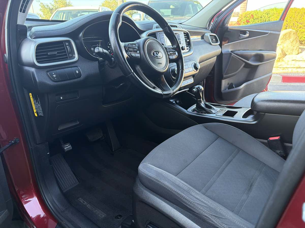 Used 2016 Kia Sorento FWD w/ LX Convenience Package image 22