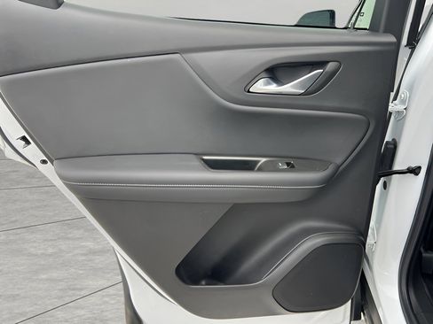 Used 2024 Chevrolet Blazer LT w/ Convenience Package image 27