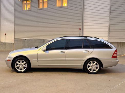 Used 2002 Mercedes-Benz C 320 Wagon image 4