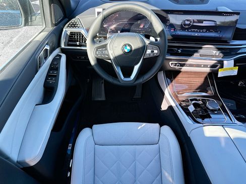 New 2026 BMW X5 sDrive40i w/ Climate Comfort Package image 17